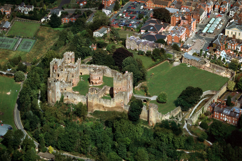 Coppice Gate Holiday Park - Holidays and Horses