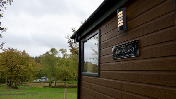 DSC_1156 New Holland with view