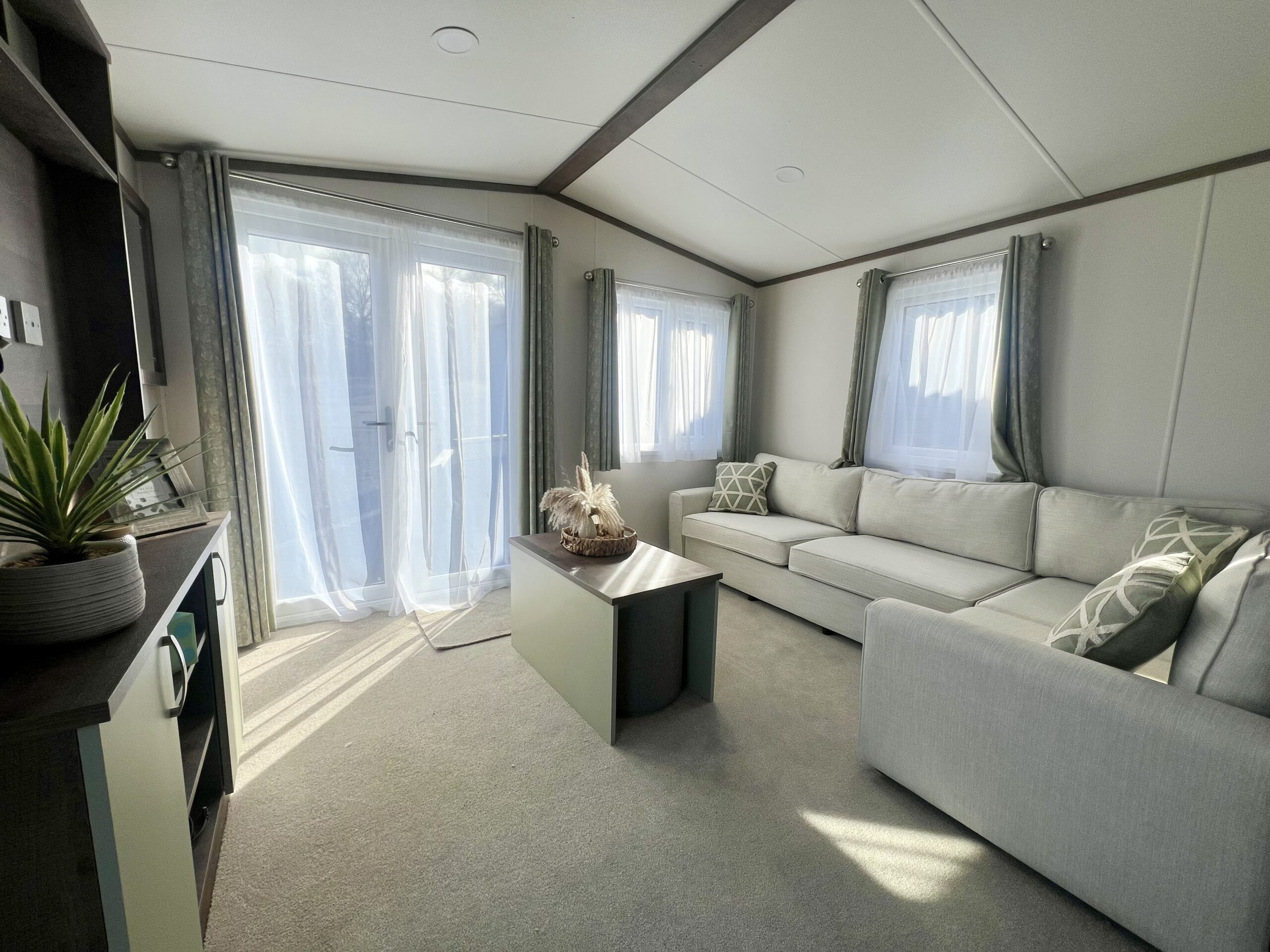 Stunning living area in the Regal Henley at Bank Farm