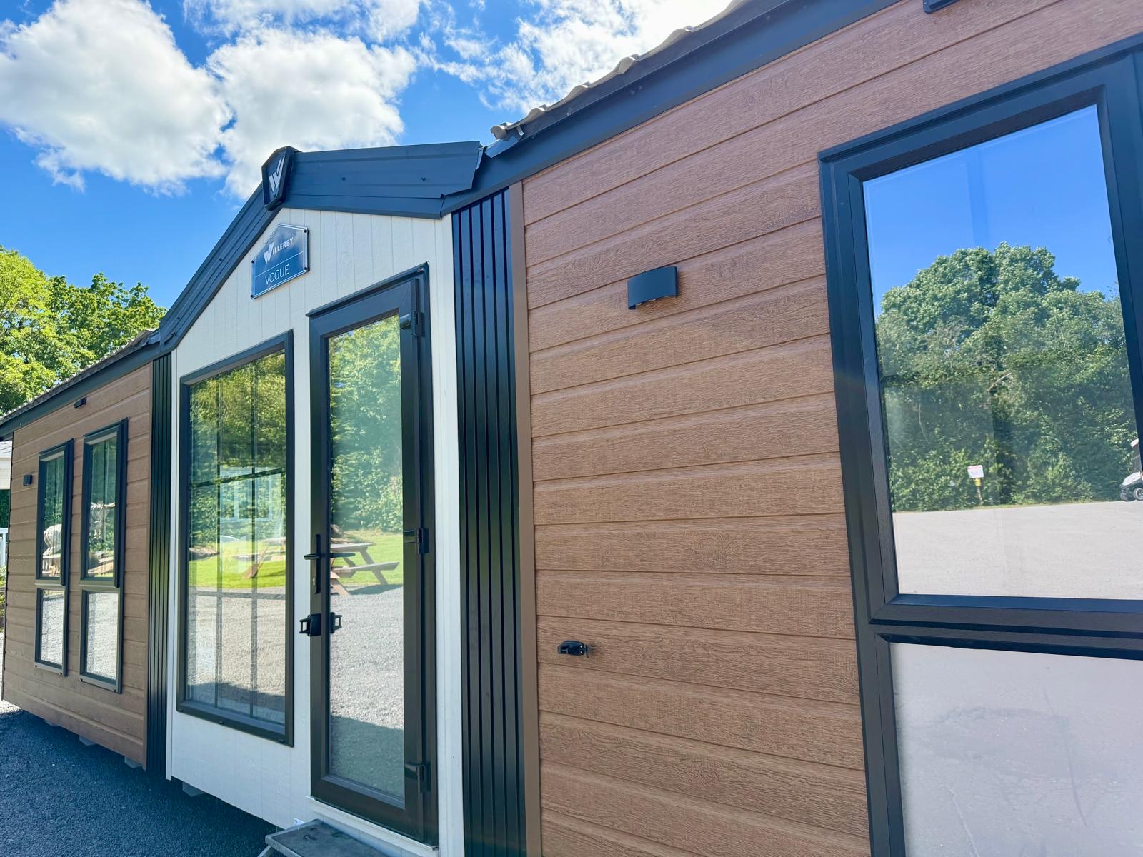 2fbfaca3-6a06-41b3-b6f1-3603042d861e Willerby Vogue Stylish outside view